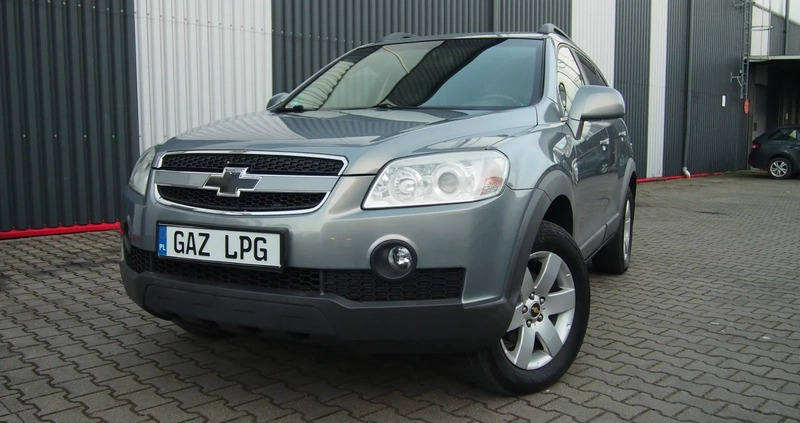 Chevrolet Captiva cena 31800 przebieg: 217000, rok produkcji 2011 z Pajęczno małe 781